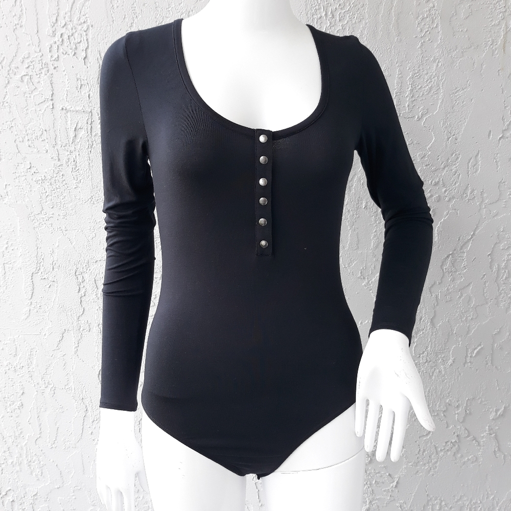 NWT Amuse Society Black Body Suit